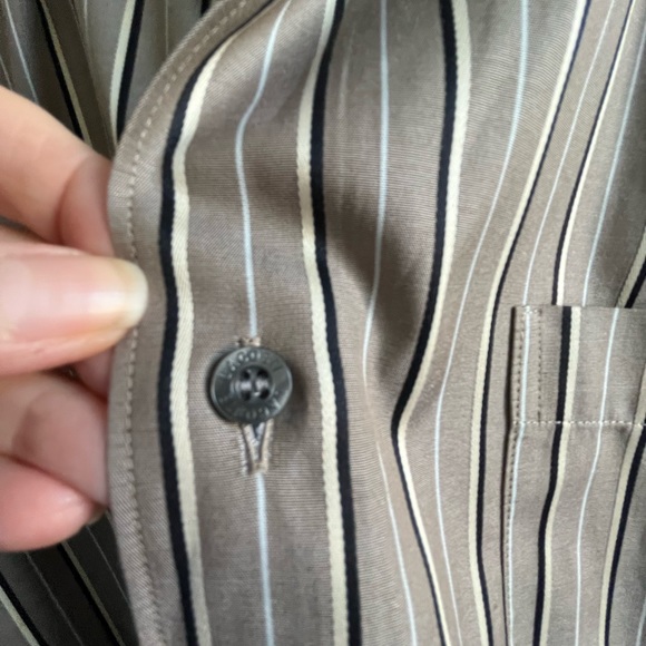 LACOSTE men’s taupe striped button down shirt sz 41 / M NWOT - Picture 4 of 5
